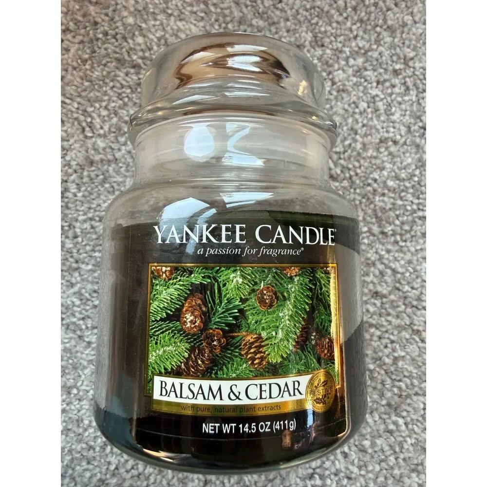 Yankee Candle Balsam and Cedar Medium Jar Candle